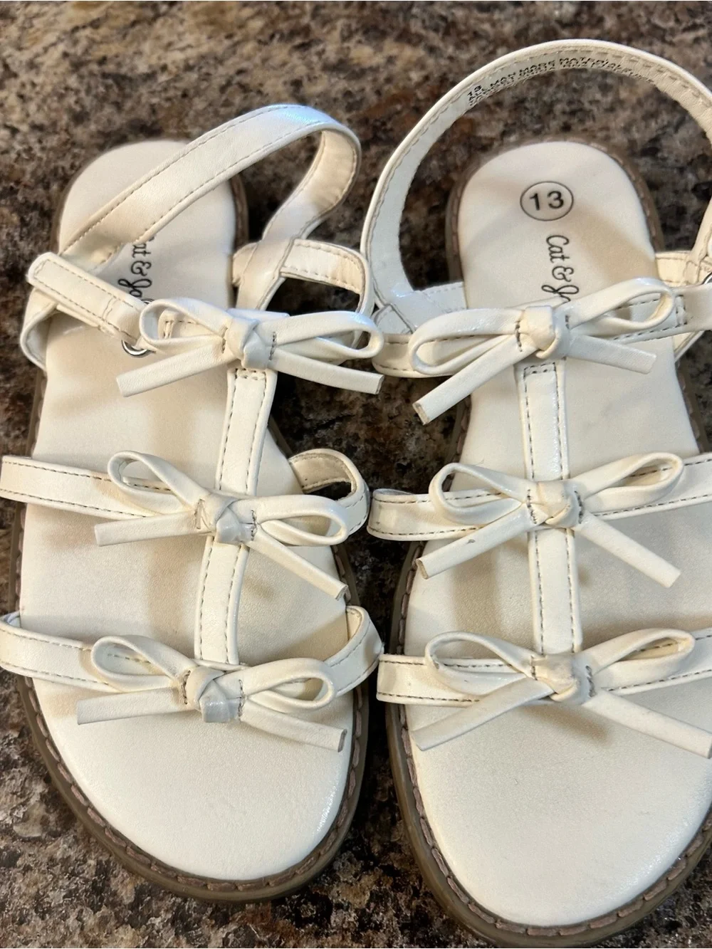 Cat & Jack Girls Aria Bow Sandals Size 13T
